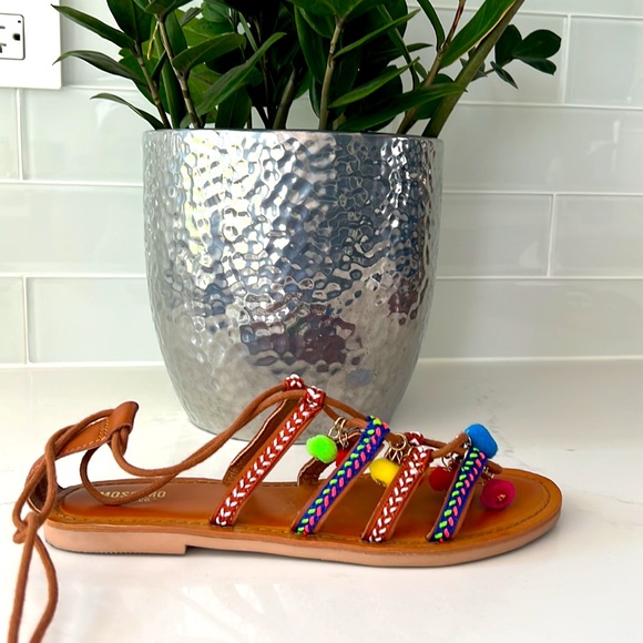 Whimsical PomPom Colorful Sandal - Picture 2 of 3